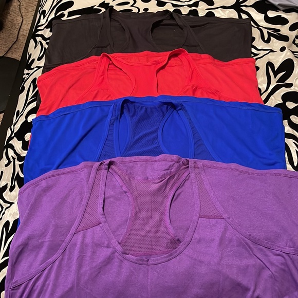 Active tank tops (multiple) - Picture 6 of 8